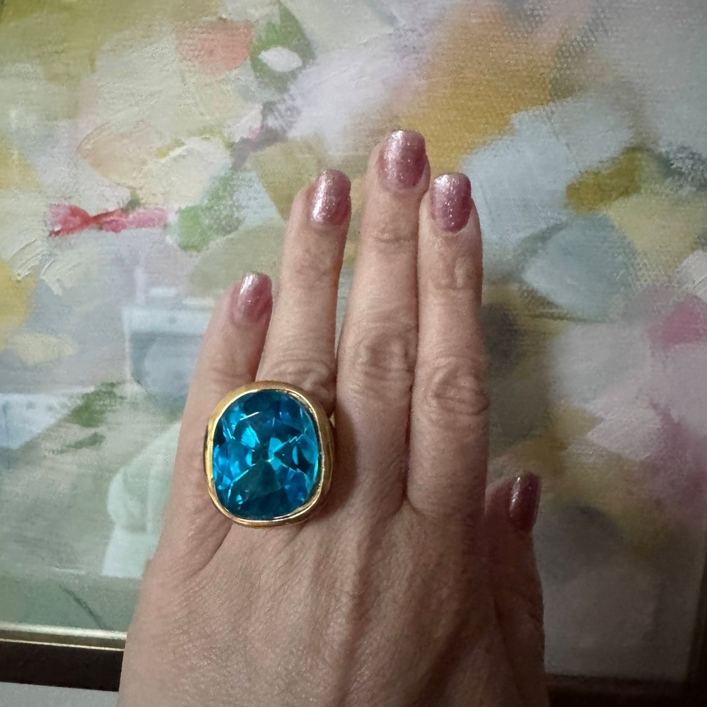 Kenneth Jay Lane KJL Vintage Blue Crystal Gold Tone Oversized Cocktail Ring